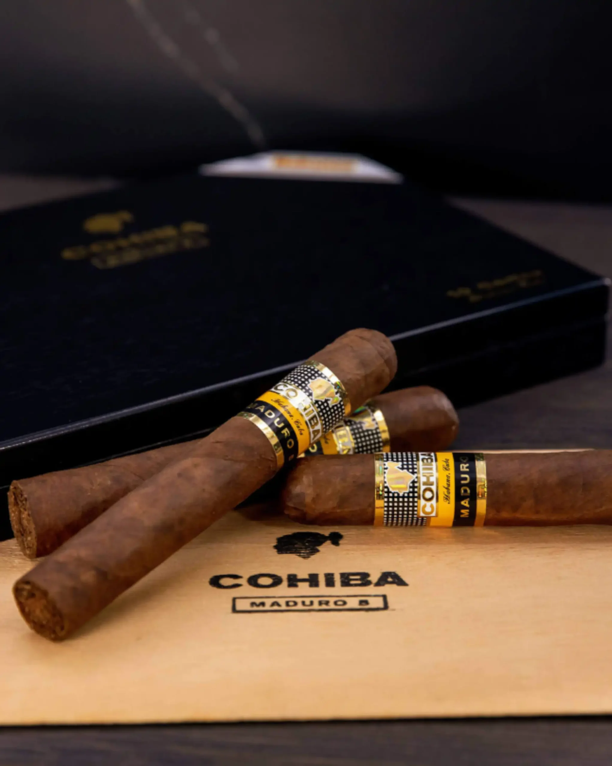 COHIBA MADURO GENIOS BOX OF 25 - Image 2