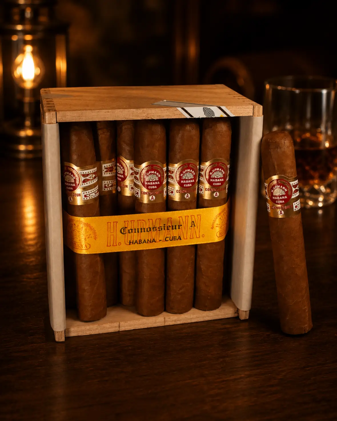 H. UPMANN CONNOISSEUR A BOX OF 25 - Image 3